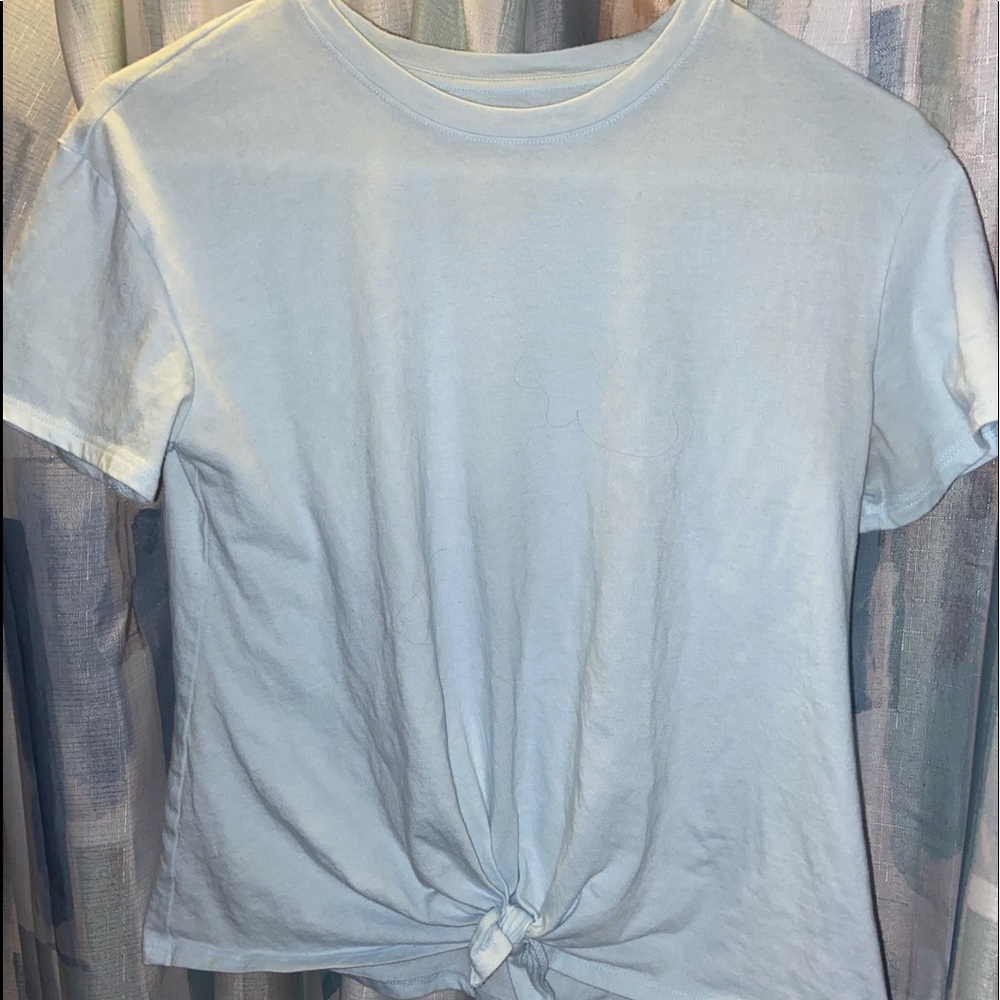 tied up crop top